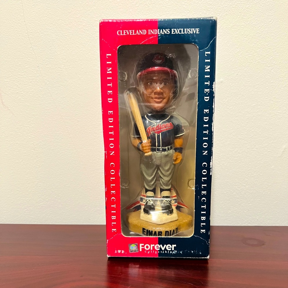 Bobble heads